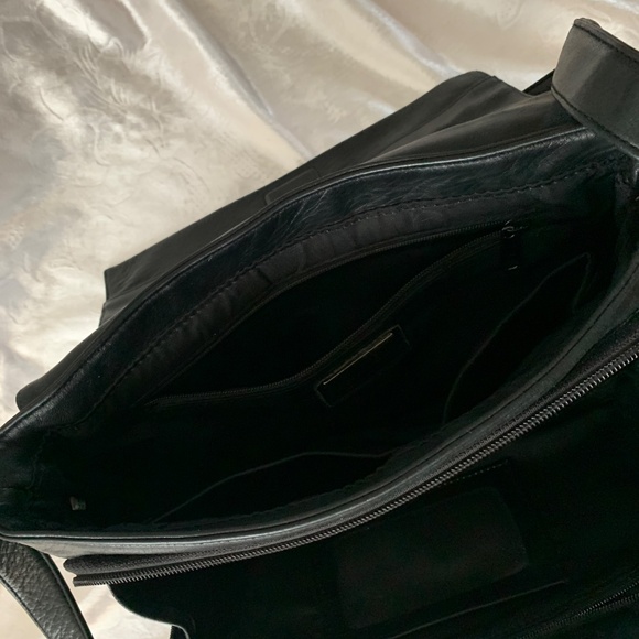 DANIER Soft Premium Leather Bag - Picture 13 of 15